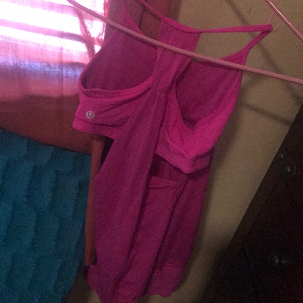 Lululemon - Picture 2 of 2